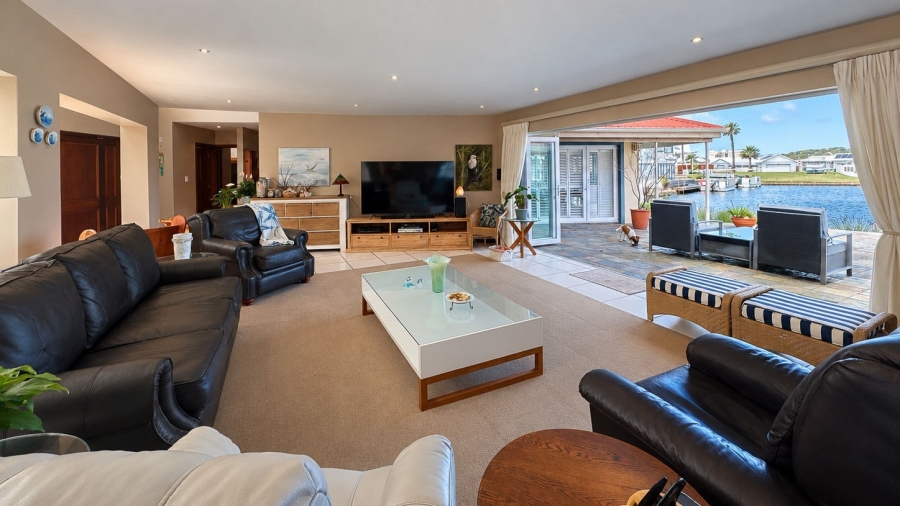 4 Bedroom Property for Sale in Marina Martinique Eastern Cape
